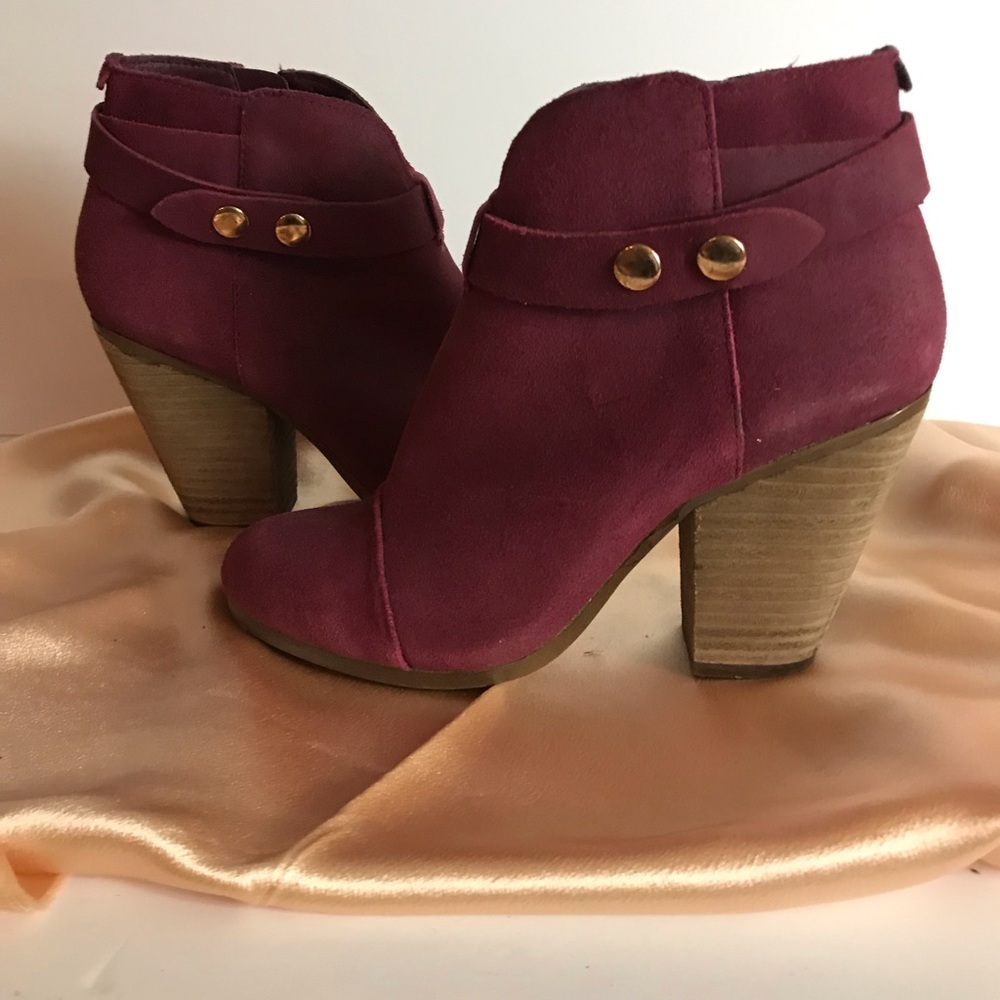 Steve Madden Burgundy Ankle Booties